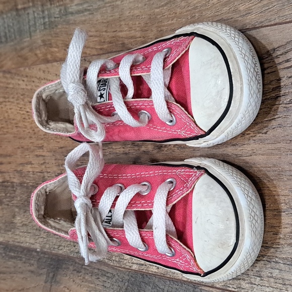 Converse All Star toddler shoes * NOT from a thrift store - Picture 6 of 10